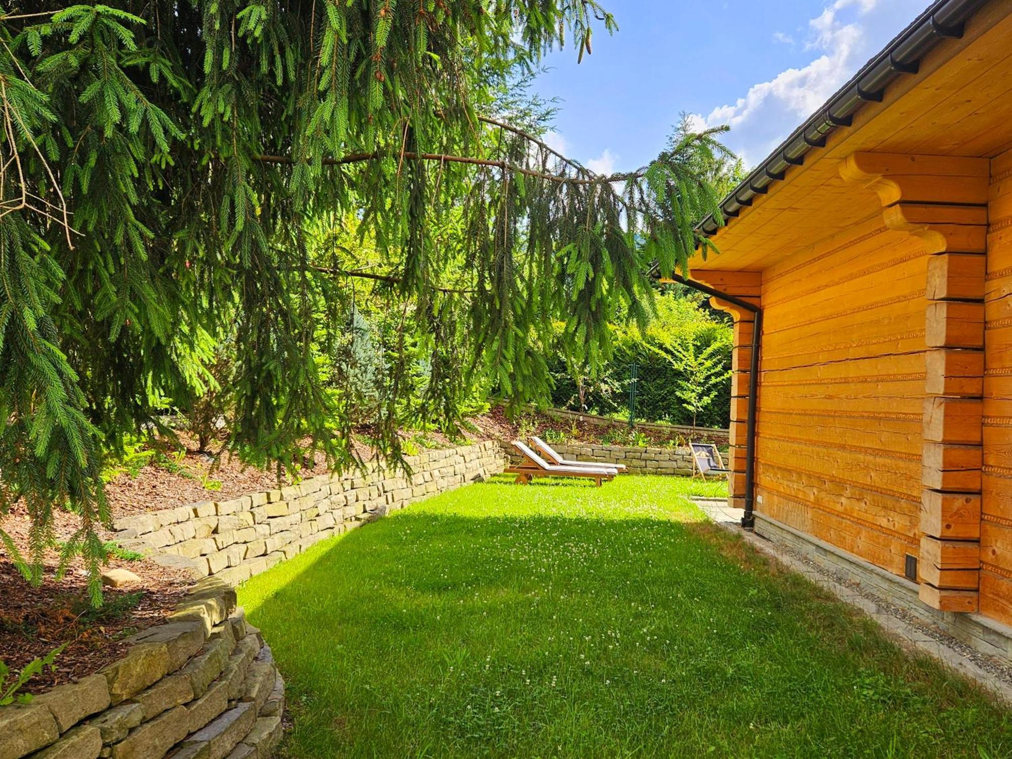 Zloty Dom Villa